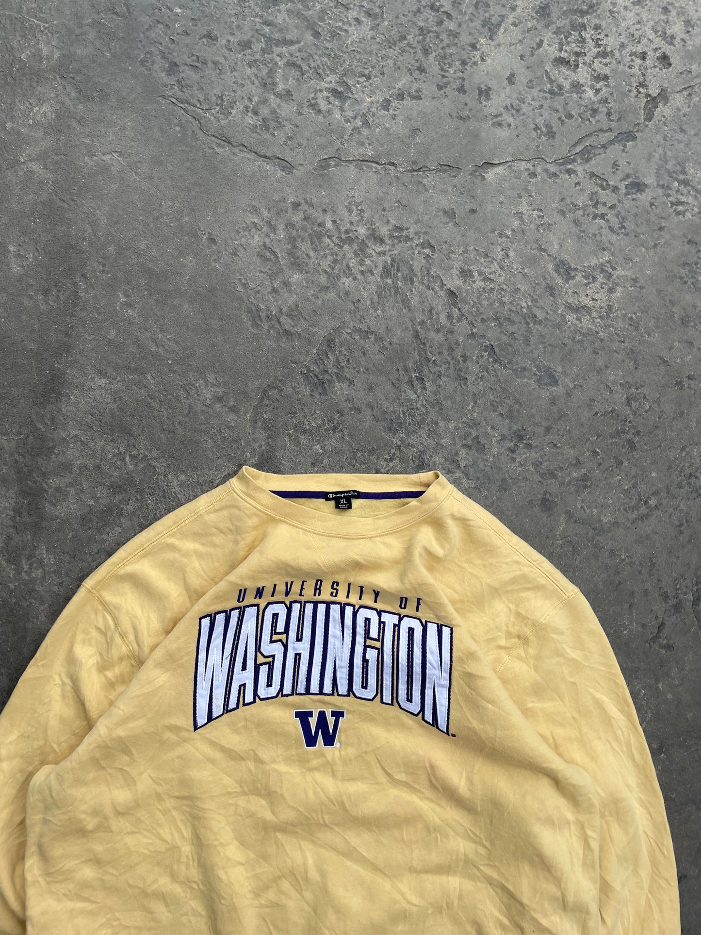 Vintage University Of Washington Sweatshirt (XL)