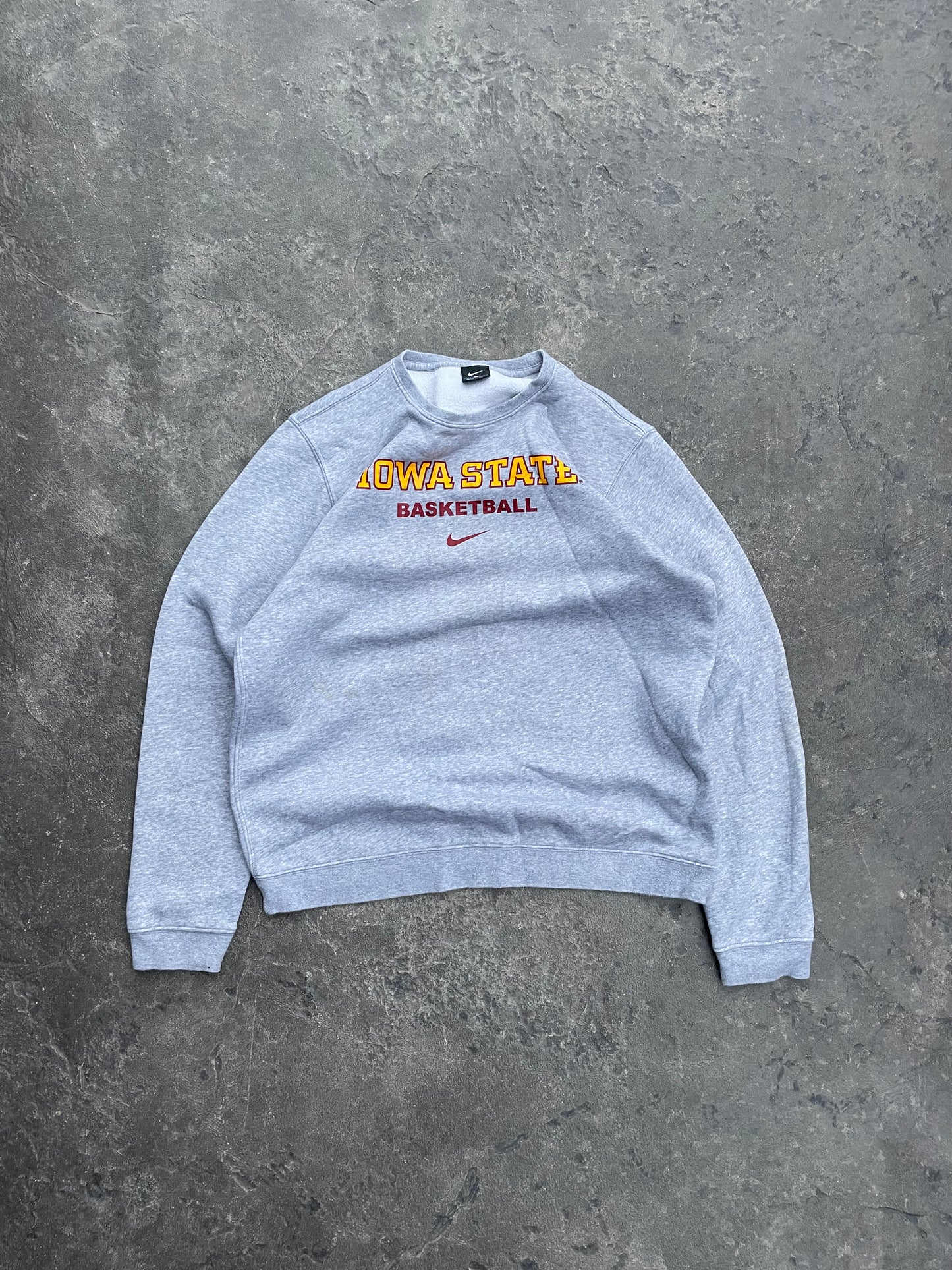 Vintage Nike Iowa State Basketball Sweatshirt (M)